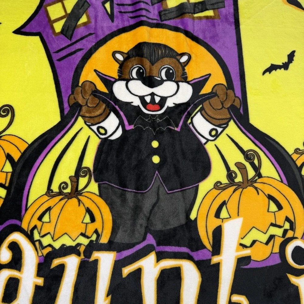 2023 Buc-ee's HALLOWEEN Limited Edition Plush Throw Blanket 50